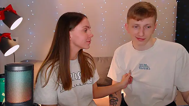 juliaanddima online show from January 10, 11:50 pm