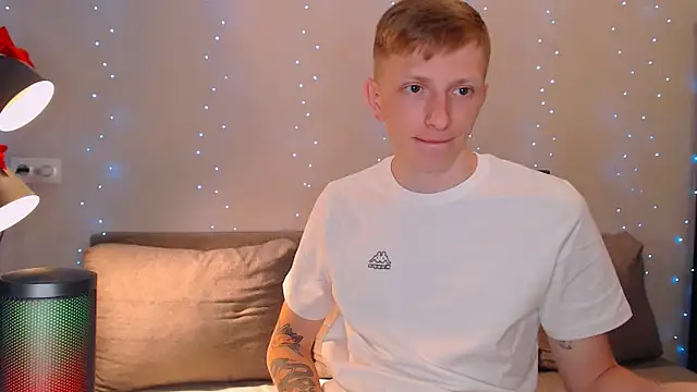 juliaanddima online show from February 7, 1:15 am