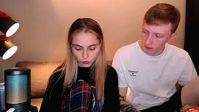 juliaanddima online show from November 12, 10:09 pm