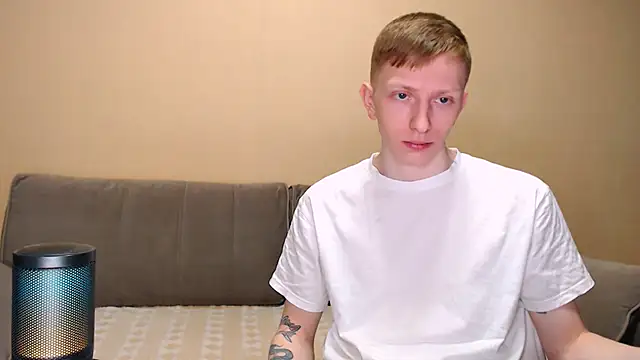 juliaanddima online show from March 10, 6:51 am