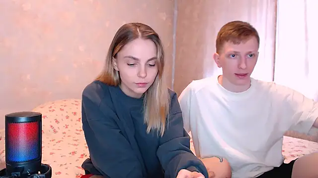 juliaanddima online show from May 5, 7:16 am