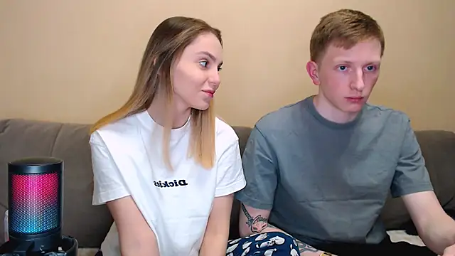 juliaanddima online show from May 11, 10:07 pm
