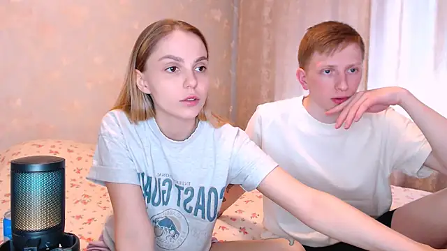 juliaanddima online show from May 15, 9:16 am