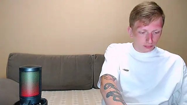 juliaanddima online show from July 11, 10:22 pm