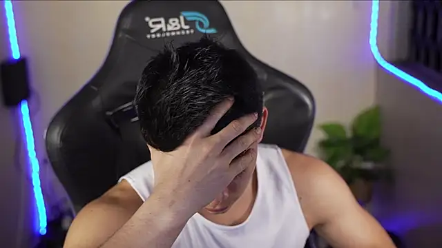 David capizzi  online show from April 3, 4:21 am