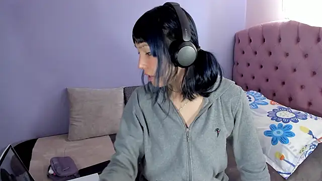 Room312  online show from February 28, 4:08 pm