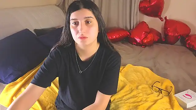 Linda EX online show from February 28, 7:15 pm