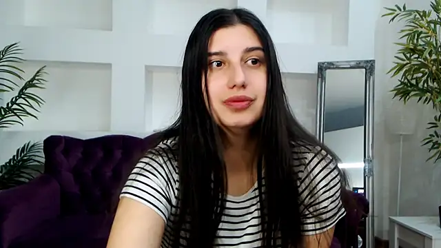 Snapshot of Linda_EX chatting on April 15, 6:42 am Linda EX online show from April 15, 6:42 am
