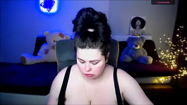 Emily Mo online show from December 22, 9:55 am
