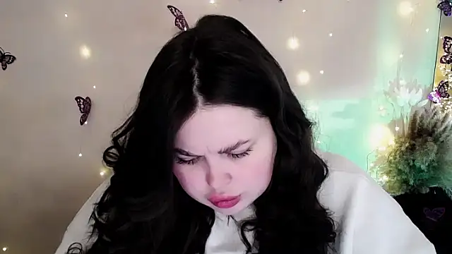 Emily Mo online show from February 3, 7:46 am