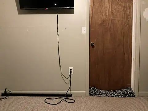 Snapshot of 1Lustfully_yours chatting on February 13, 1:34 am 1Lustfully yours online show from February 13, 1:34 am