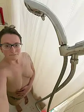 Snapshot of 1Lustfully_yours chatting on March 19, 2:04 am 1Lustfully yours online show from March 19, 2:04 am