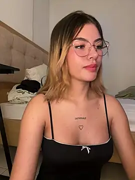 Your Honeey online show from February 4, 6:04 am