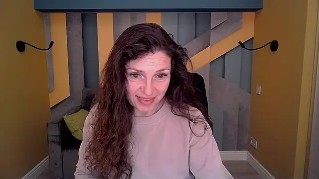 EllaLong online show from March 17, 12:30 pm