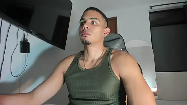 Snapshot of joss_111 chatting on January 6, 6:17 am joss 111 online show from January 6, 6:17 am