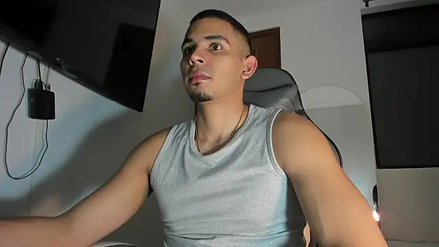 Snapshot of joss_111 chatting on January 16, 6:28 am joss 111 online show from January 16, 6:28 am