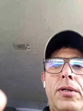 Snapshot of Wil4u24ever chatting on September 23, 3:15 pm Wil4u24ever online show from September 23, 3:15 pm