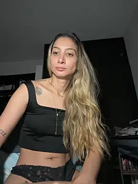 Snapshot of DanikRosse chatting on September 15, 5:51 am DanikRosse online show from September 15, 5:51 am