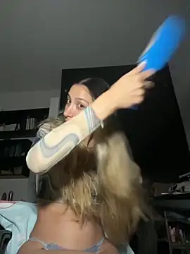 Snapshot of DanikRosse chatting on September 16, 4:35 am DanikRosse online show from September 16, 4:35 am