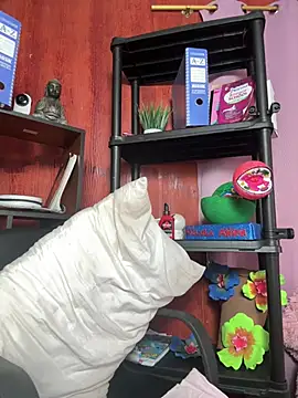 jademoomsm online show from March 20, 10:47 pm