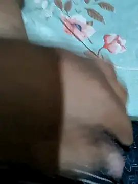 Snapshot of rodhathor chatting on April 1, 6:49 pm rodhathor online show from April 1, 6:49 pm