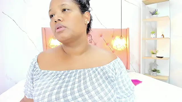 Belle Brunette online show from October 20, 9:37 pm