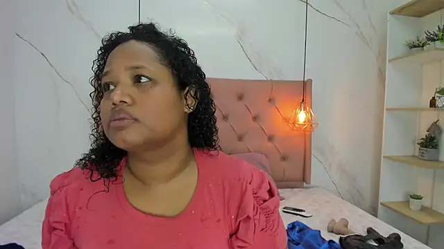 Belle Brunette online show from May 12, 12:02 pm