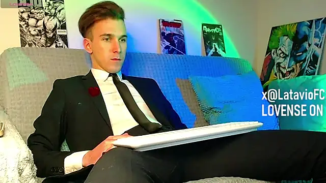 Midnighter  online show from April 7, 8:42 pm