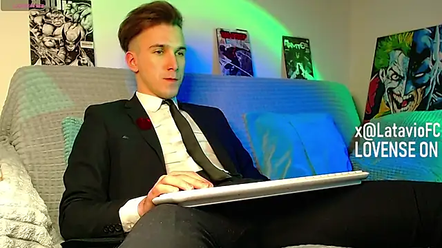 Snapshot of Midnighter_ chatting on April 12, 2:27 am Midnighter online show from April 12, 2:27 am