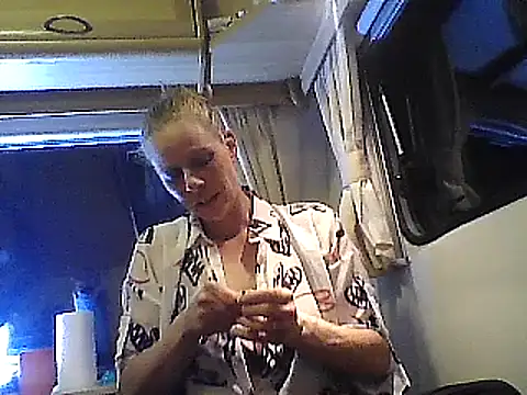 WildScorpio86 online show from December 20, 2:35 pm