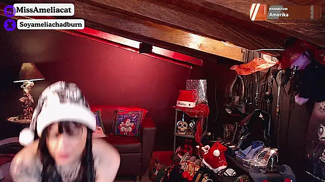 Snapshot of ameliachadburn chatting on December 6, 12:12 am ameliachadburn online show from December 6, 12:12 am