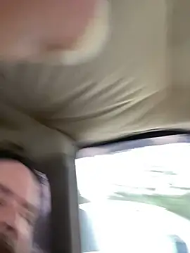 Snapshot of Themechanic420 chatting on February 6, 1:43 pm Themechanic420 online show from February 6, 1:43 pm