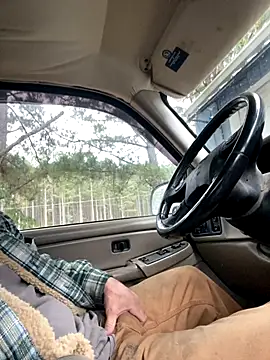 Snapshot of Themechanic420 chatting on October 30, 1:23 pm Themechanic420 online show from October 30, 1:23 pm