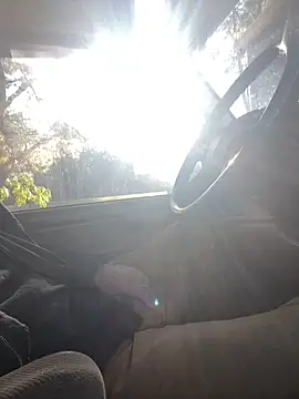 Snapshot of Themechanic420 chatting on November 5, 2:17 pm Themechanic420 online show from November 5, 2:17 pm