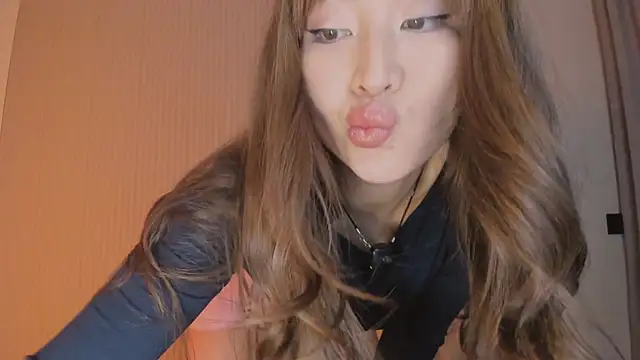 Snapshot of kawaii_mia chatting on March 17, 4:54 pm kawaii mia online show from March 17, 4:54 pm