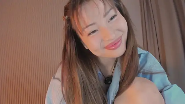 Snapshot of kawaii_mia chatting on March 25, 3:29 pm kawaii mia online show from March 25, 3:29 pm