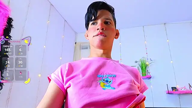 Snapshot of Ariel_Femboy_ chatting on September 12, 3:28 am Ariel Femboy  online show from September 12, 3:28 am