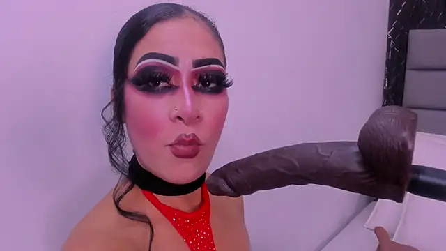 Angie Will online show from October 15, 8:42 pm