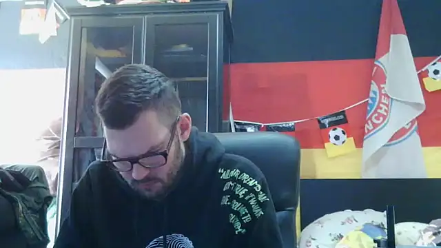 Die-geile-Sau online show from March 19, 12:53 pm