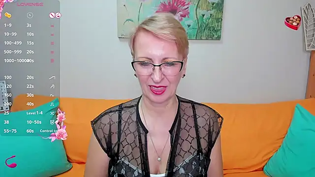 iamyourdream89 online show from February 7, 9:37 pm