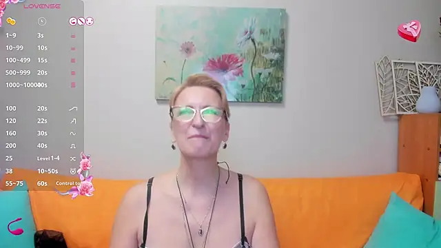 iamyourdream89 online show from February 24, 7:09 pm