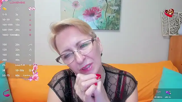 iamyourdream89 online show from February 26, 1:30 pm