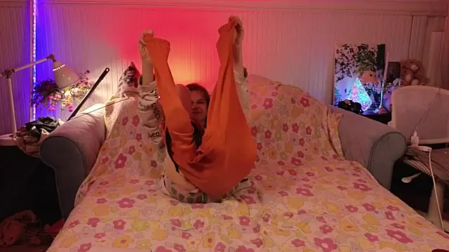 Frank Fraer online show from October 12, 9:03 pm