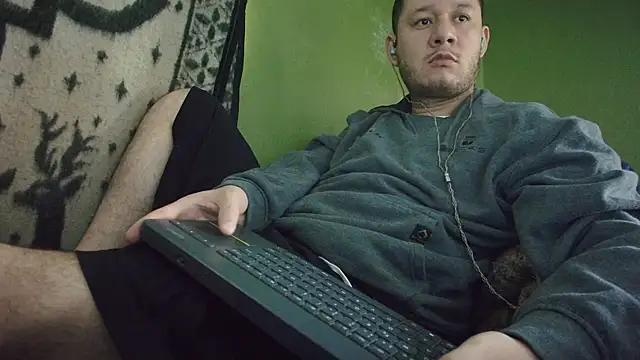 sweet cock28 online show from September 26, 3:38 pm