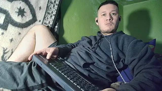 sweet cock28 online show from January 17, 3:22 am