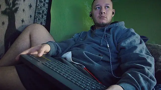 sweet cock28 online show from February 8, 2:09 pm