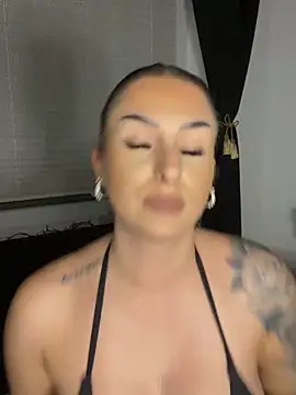 Mia-Bremer online show from February 2, 5:04 pm