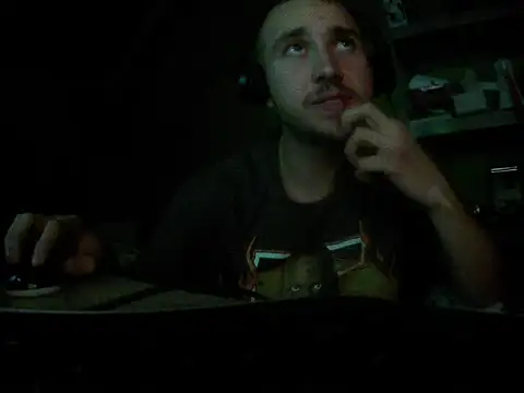 Snapshot of capoloveu chatting on November 20, 8:52 pm capoloveu online show from November 20, 8:52 pm