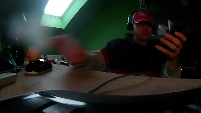 Snapshot of capoloveu chatting on November 21, 3:22 pm capoloveu online show from November 21, 3:22 pm