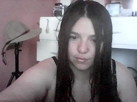 Snapshot of Oxitocina2000 chatting on October 22, 9:58 pm Oxitocina2000 online show from October 22, 9:58 pm